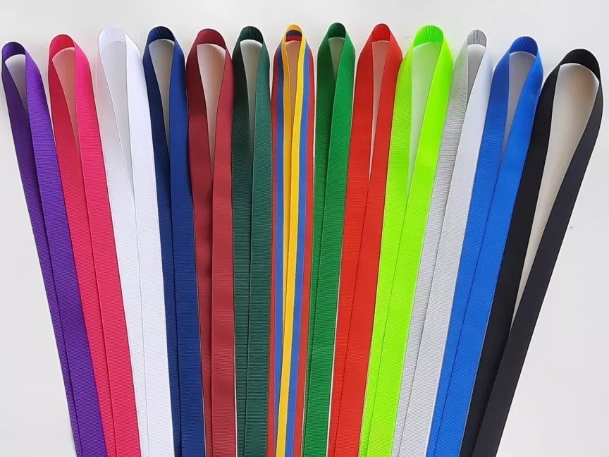 tipos de material de lanyard